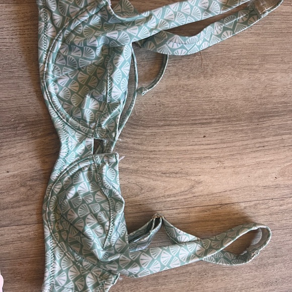 Victoria’s Secret matching swimsuit - Picture 5 of 8